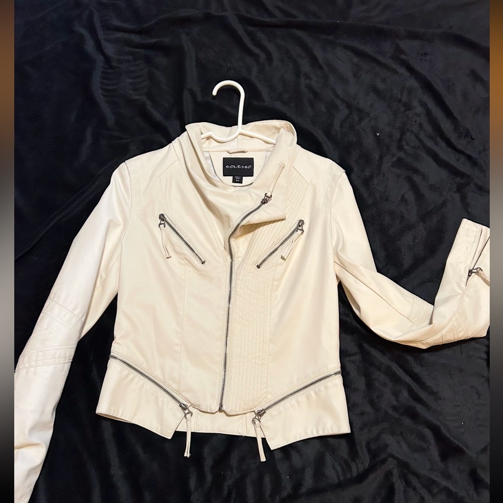 White leather jacket - size m - worn once